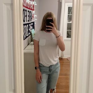 Aeropostale white t-shirt with pocket